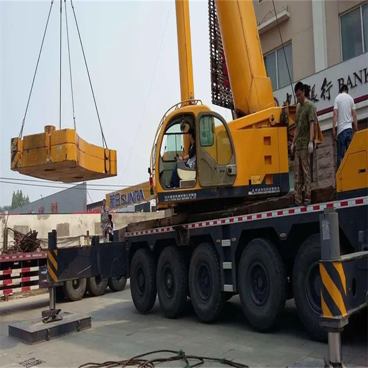 田东当地吊车出租|机器吊装|75吨|工厂搬迁服务